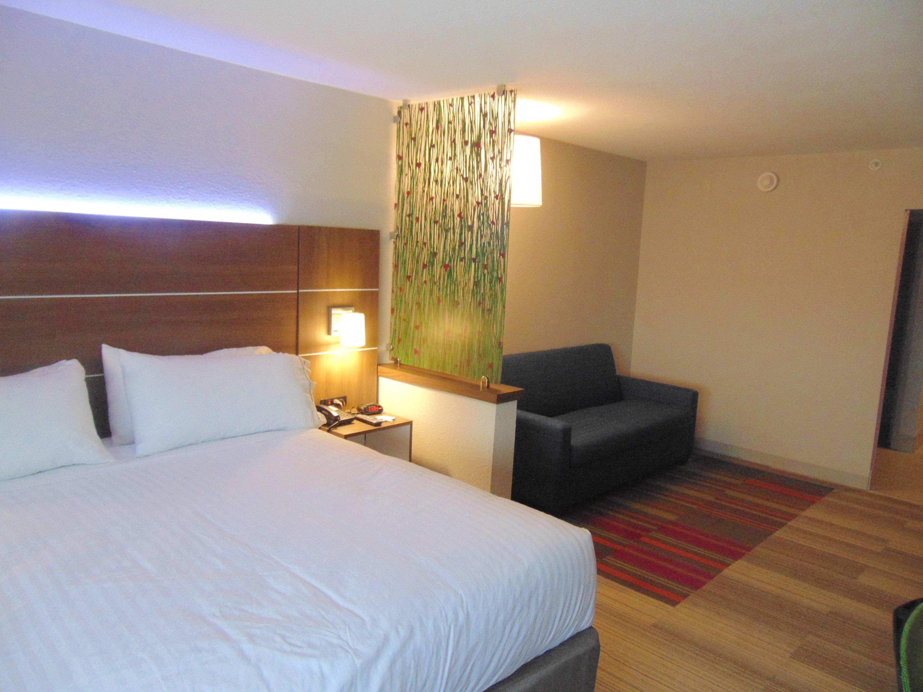 Holiday Inn Express & Suites Wapakoneta By Ihg Екстериор снимка